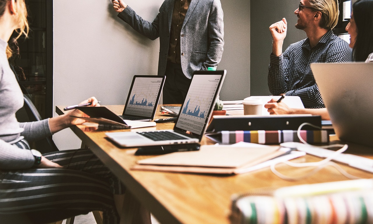 IT & Back Office Administration image